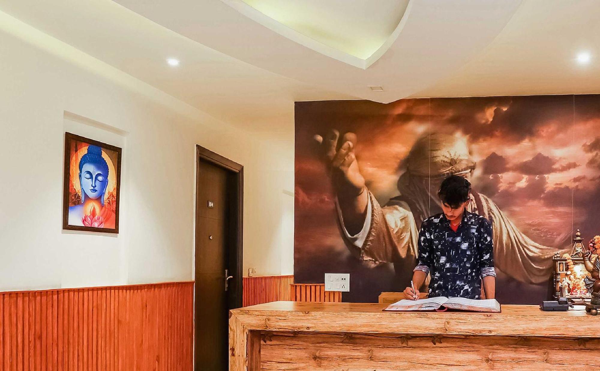 Hotel O Shri Sai Делі Екстер'єр фото