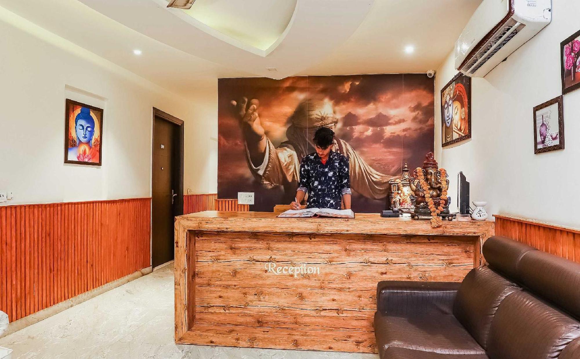 Hotel O Shri Sai Делі Екстер'єр фото