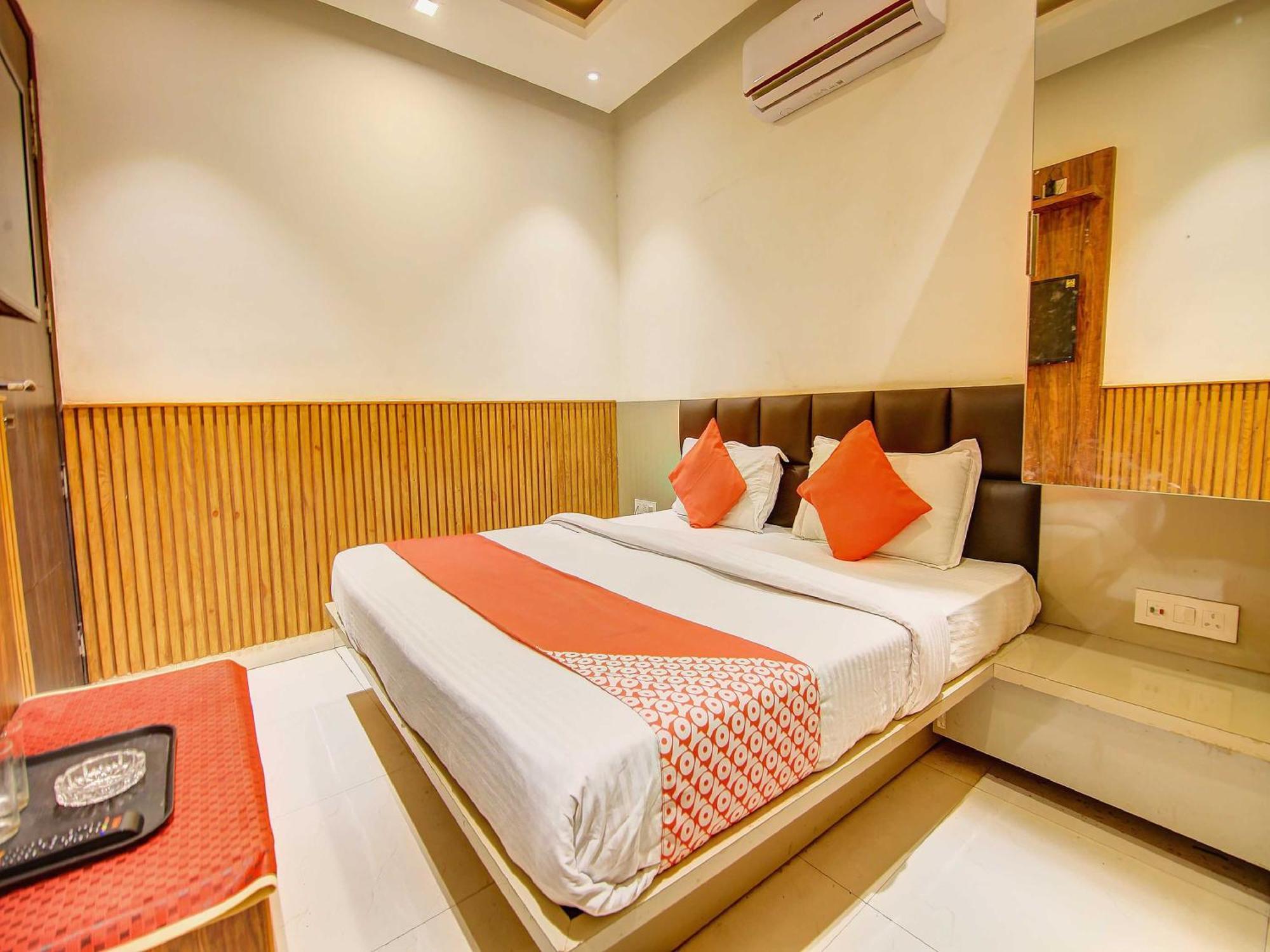 Hotel O Shri Sai Делі Екстер'єр фото
